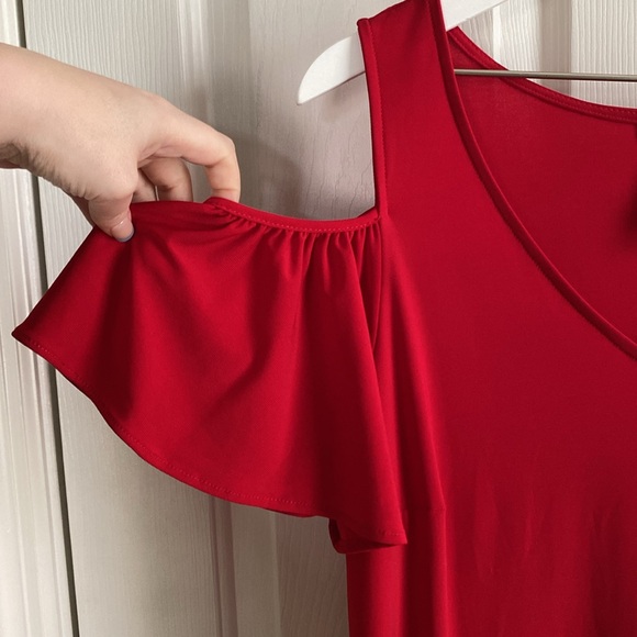 S. Levine Womens Red V-Neck Cold Shoulder Knit Top w/ Beaded Details Size XL - Picture 4 of 5